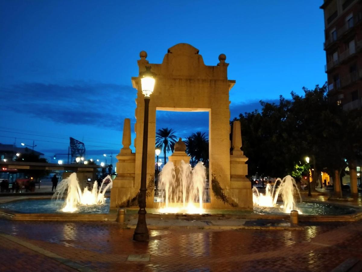 Cabanal Port Marina Valensiya Dış mekan fotoğraf